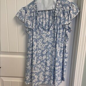 Loft Blouse w/White Daisies